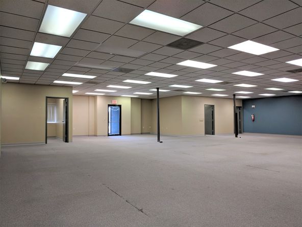 901 West Main Street, El Paso, IL 61738